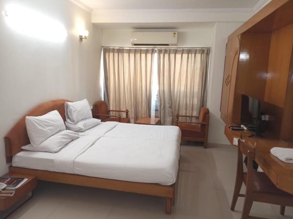 Hotel Foliage Jamnagar Gujarat Hotel in Gujarat