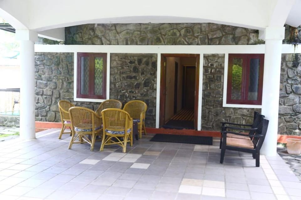 PEACEFUL LAKE VIEW HOTEL Hotel in Kodaikanal