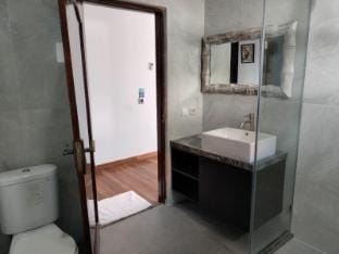 Villa 1 (Room#2), AC, Wi-Fi, Balcony Villa in Bali
