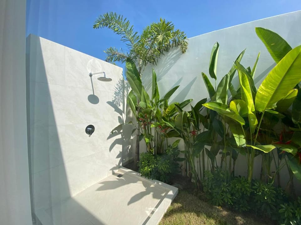 New Modern Pool 3bdr Villa Bangtao ASH-05 Villa in Choeng Thale