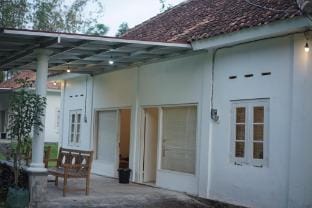 Bali Damai Indah (Badai) Heritage Villa Kaliurang Villa in Special Region of Yogyakarta