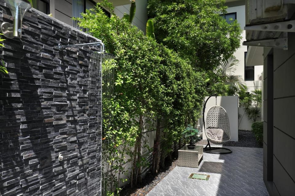 5 bdr Pool Villa Bang Tao Beach LP-65/99 Villa in Choeng Thale