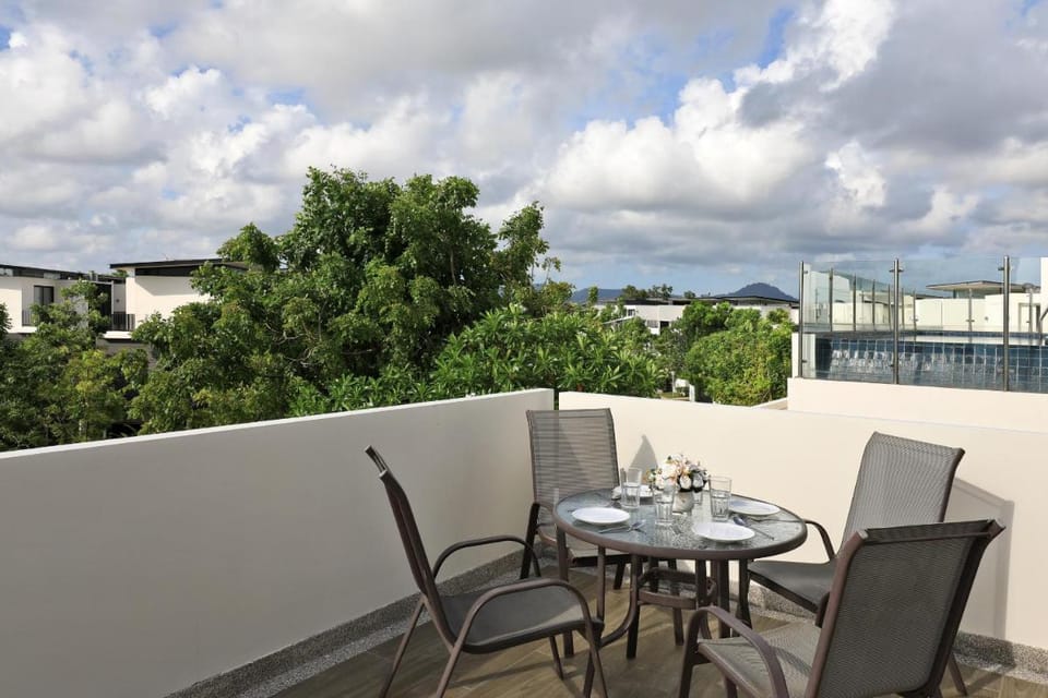 5 bdr Pool Villa Bang Tao Beach LP-65/99 Villa in Choeng Thale