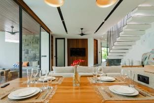 New Lux Seis C Villa 3 Bedroom In Canggu Villa in North Kuta