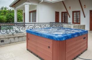 Cozy Escape - Akuregoda Villa in Western Province