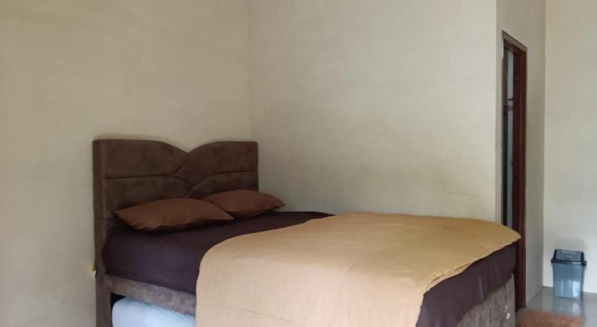 Dua Puteri Homestay Bromo Bed and Breakfast in East Java