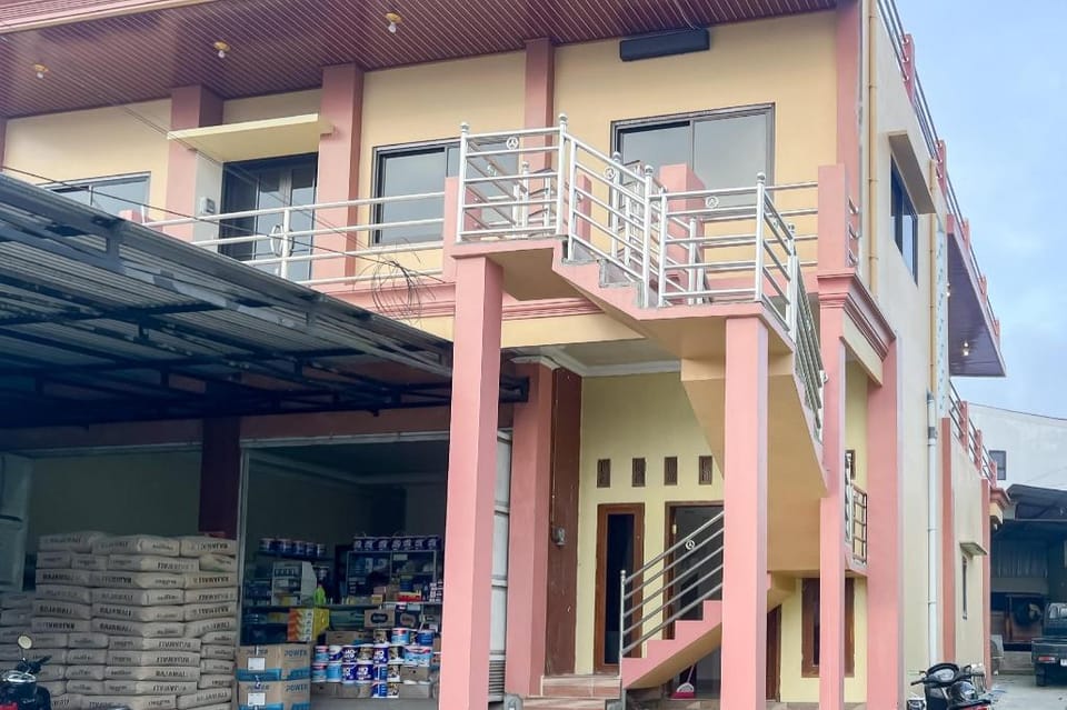 Homestay Briliant 2 Syariah Mitra RedDoorz Hotel in Indonesia
