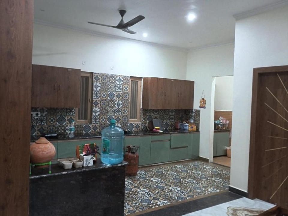GEETA VILLA VRINDAVAN Villa in Uttar Pradesh