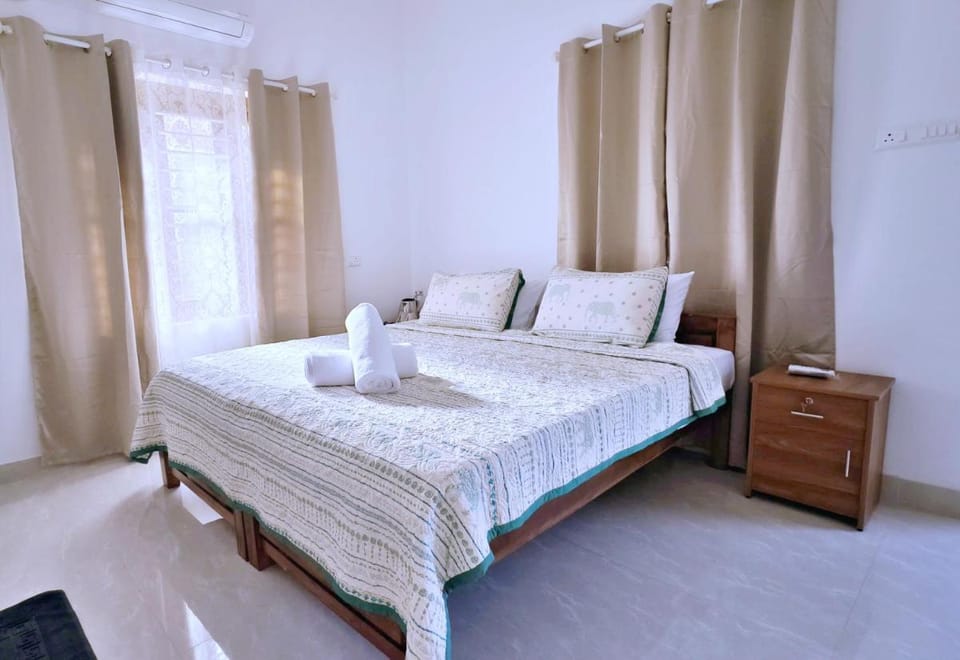 Gypsy Walker Plus Bed and Breakfast in Varkala