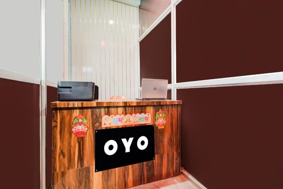 SPOT ON by OYO Yatri Nivas Hotel Hotel in Uttar Pradesh