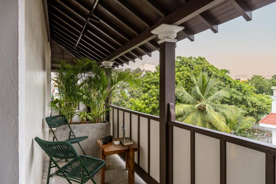 Delhi House Bed and Breakfast in Puducherry