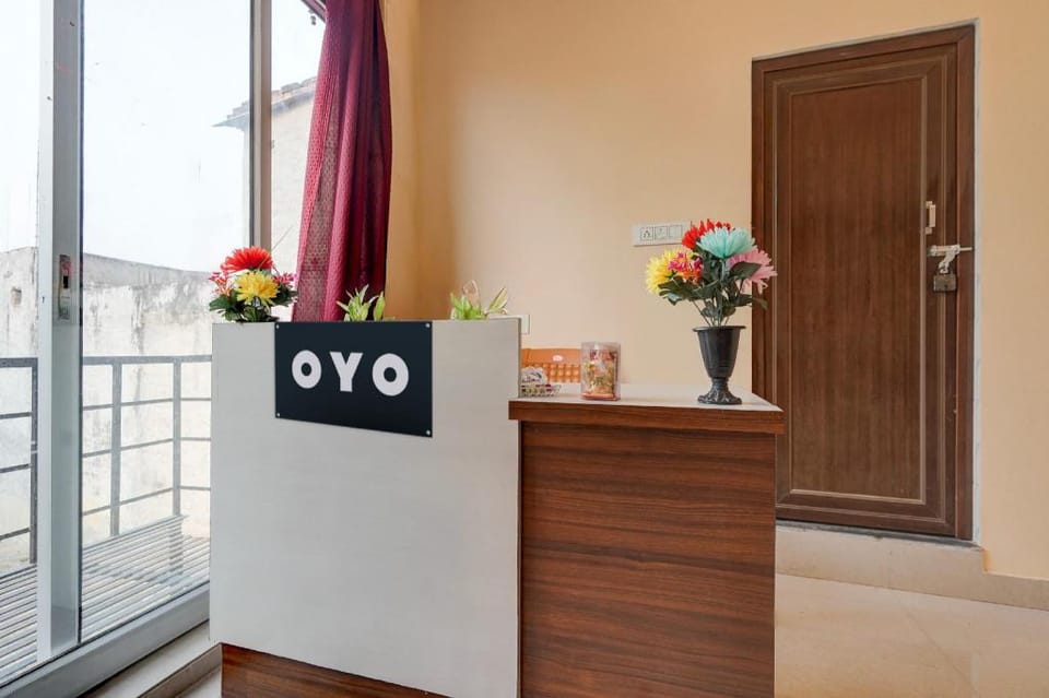 Hotel O Haven Palace Hotel in Lucknow