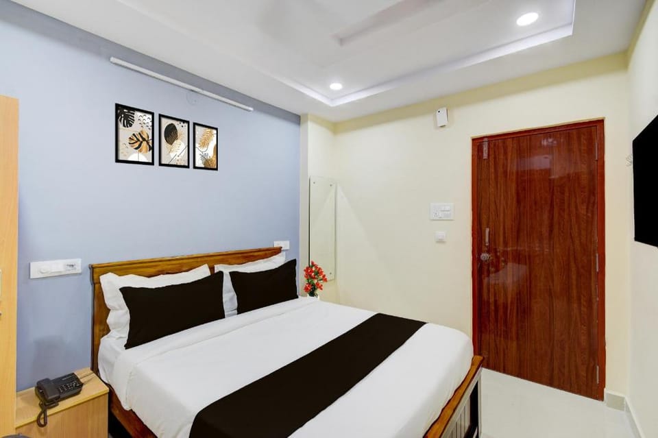 Super Townhouse Financial District Circle Hyderabad Hotel in Hyderabad