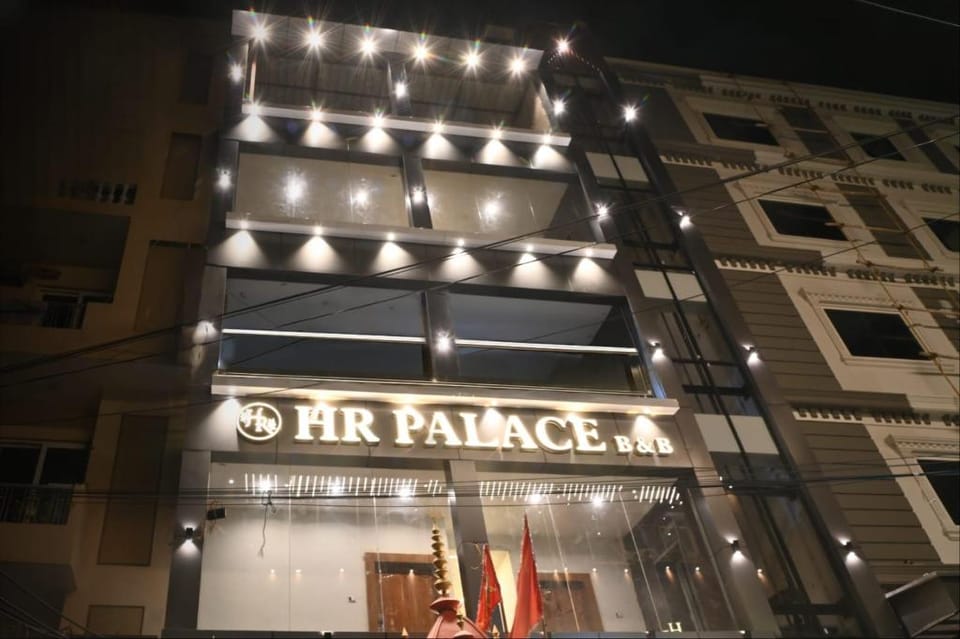 HR Palace Hotel in Varanasi