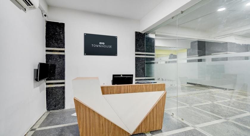 OYO VIBEHAUS Hotel in Hyderabad