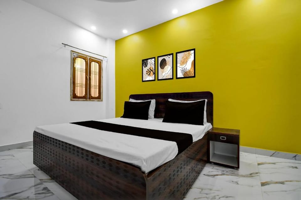 Hotel O DP Palace Hotel in Lucknow