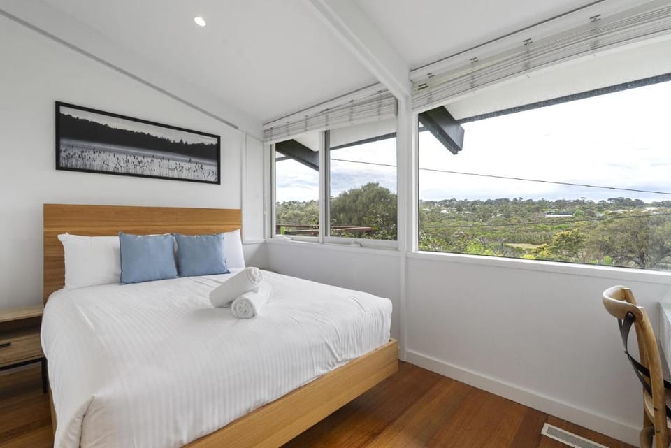 Light-Filled House Near Beaches and Cafes Vacation rental in Melbourne
