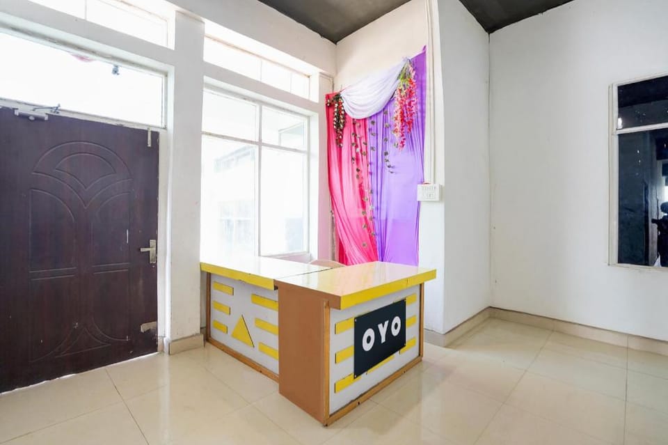 SPOT ON by OYO The Highway Express Hotel in Uttar Pradesh