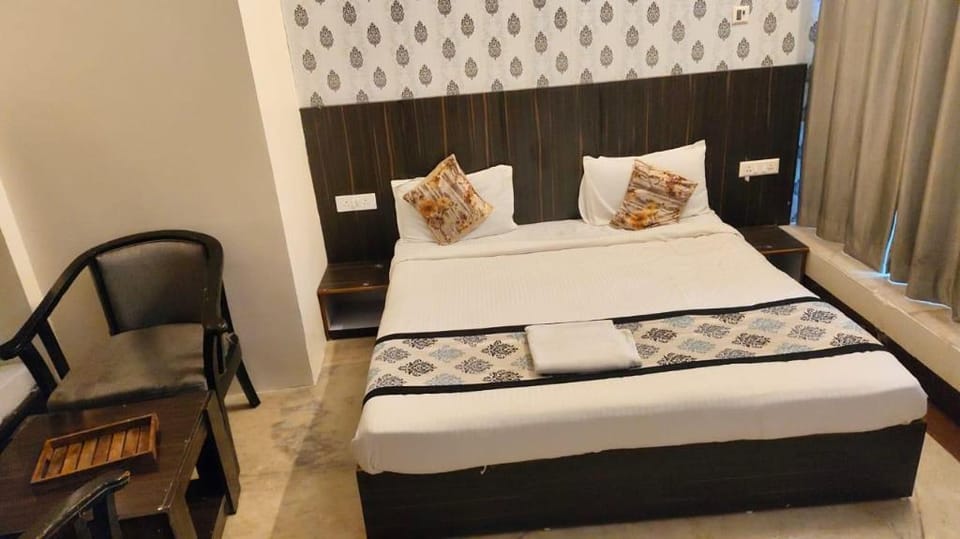 Hotel Trimurti Villa Hotel in Lucknow