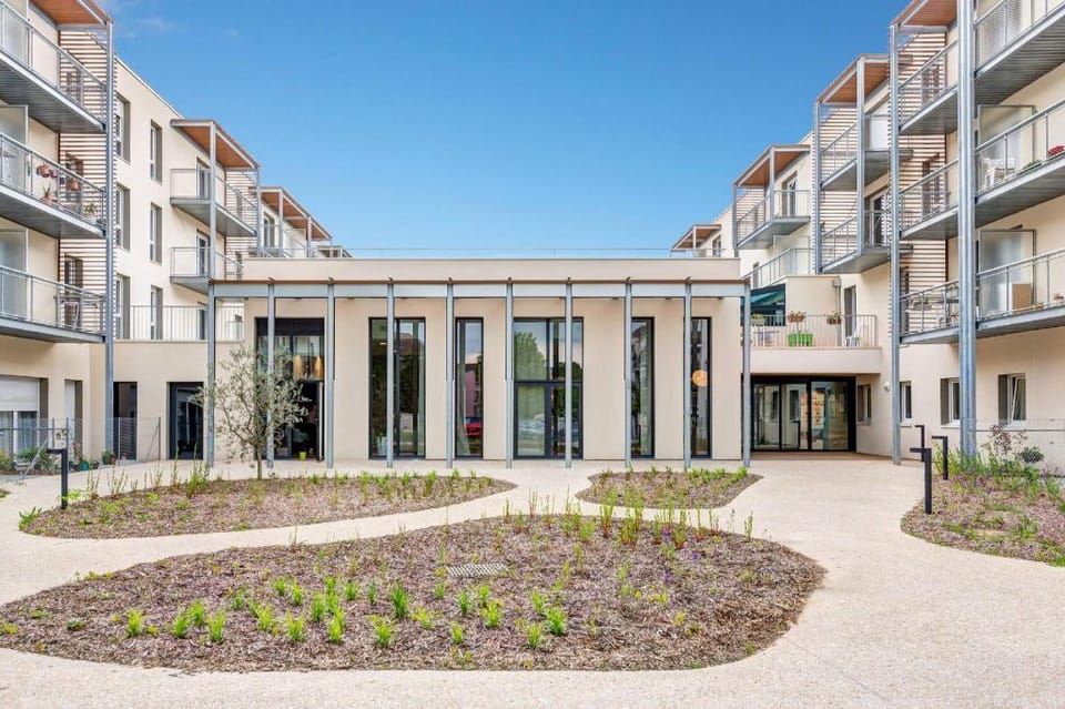 Quality Suites Morangis Orly Hotel in Île-de-France