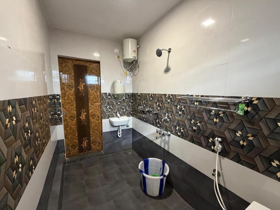 Glass House Retreat Hotel in Kerala