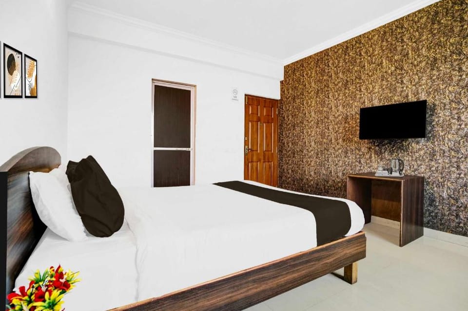 Hotel O Goa Chogm Road Hotel in Uttar Pradesh