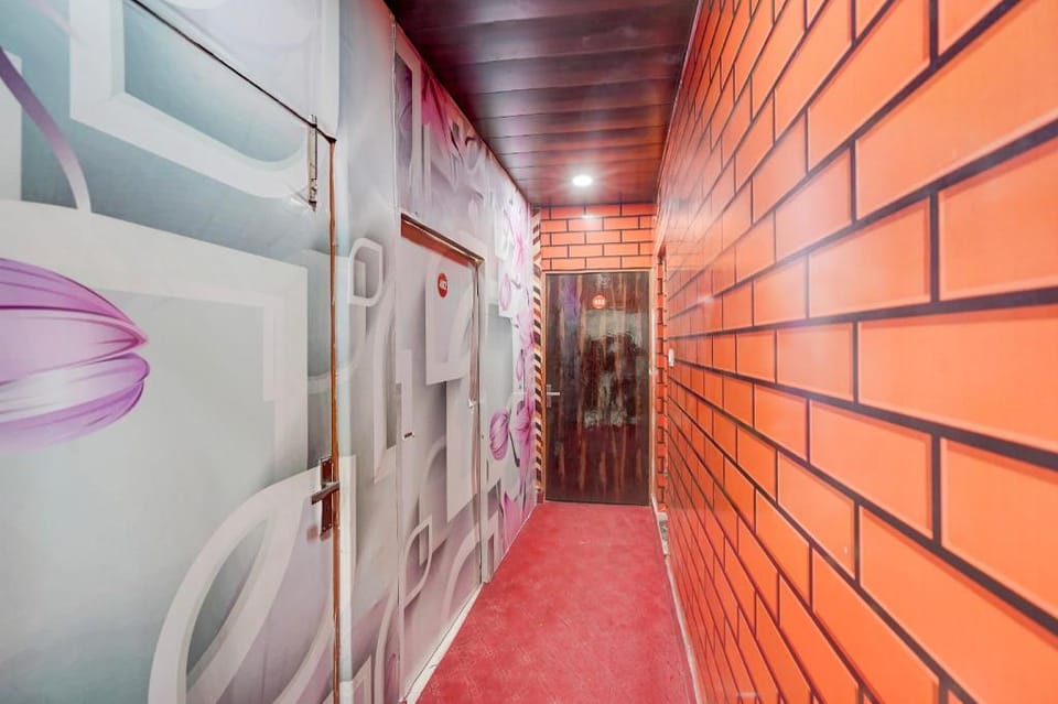 Super Hotel O Gurdev Metro Station Kanpur Formerly Grand Sunrise Hotel in Punjab, India