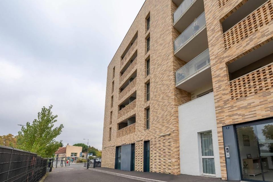 Quality Suites Toulouse Pont Jumeaux Hotel in Toulouse