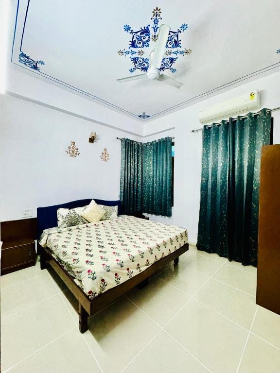 Lake Vista Stays Hotel in Udaipur