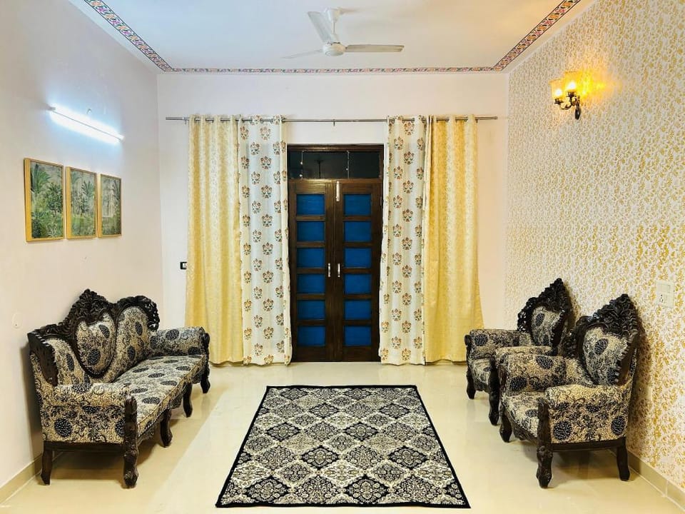 Lake Vista Stays Hotel in Udaipur