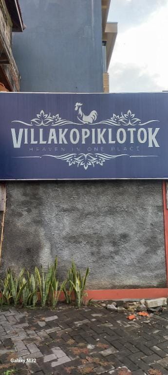 Villa Kopi Klotok Hotel in East Java