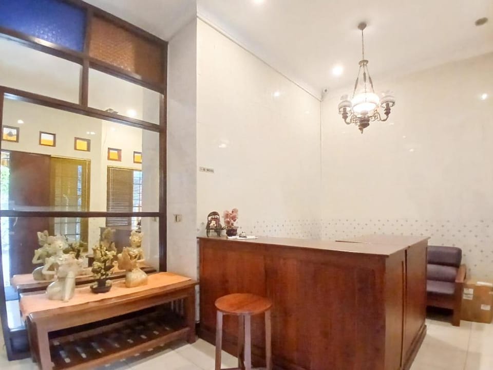 Cendana Loekito Homestay Mandala Krida RedPartner Hotel in Yogyakarta