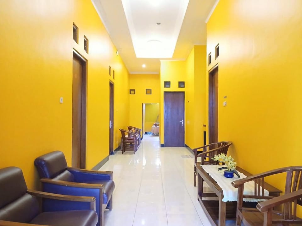 Cendana Loekito Homestay Mandala Krida RedPartner Hotel in Yogyakarta