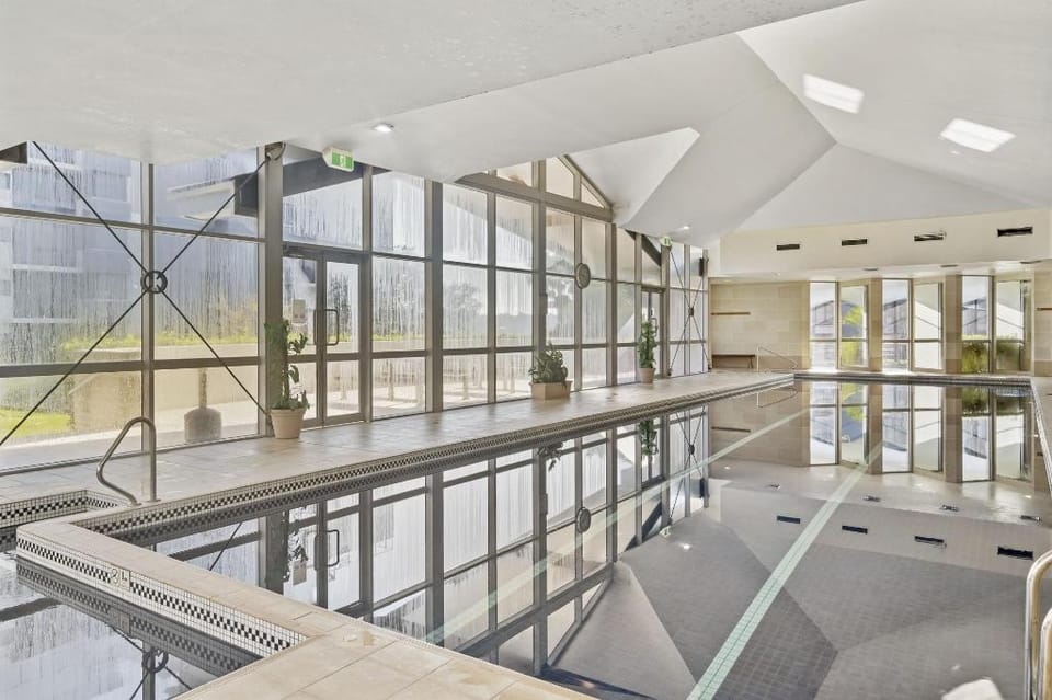 Gorgeous 2-Bed Unit near Riverside Parks Apartment in Sydney