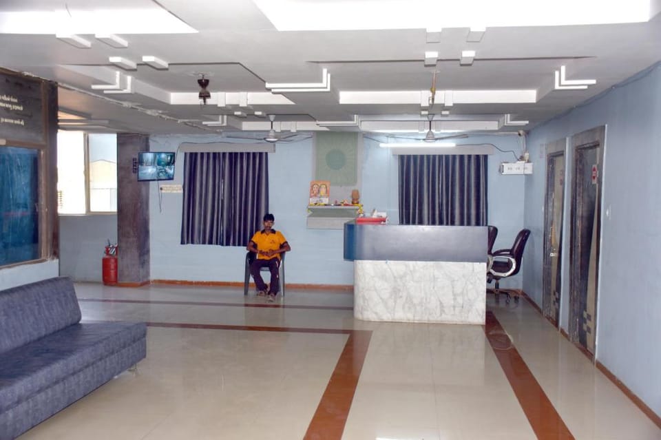 Hotel Divya Palace Hotel in Ahmedabad