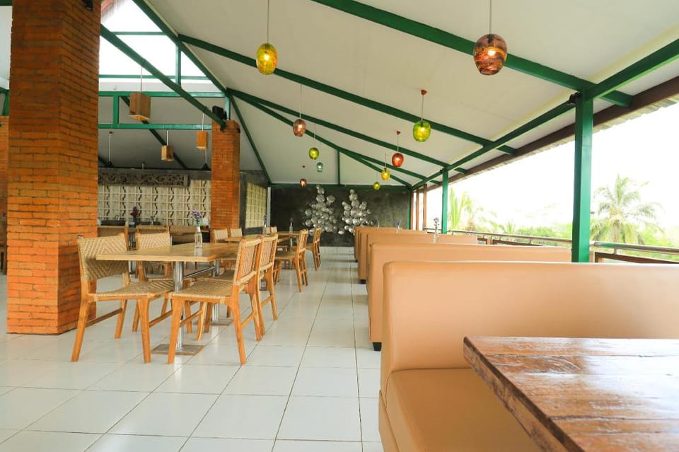 Mina Baturiti Hotel and Resto Hotel in Bali