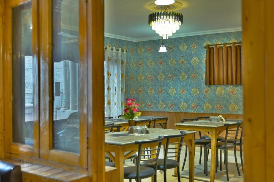 Hotel Town Centre  Srinagar Jammu and Kashmir Hotel in India