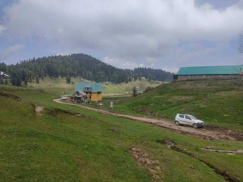 Roseland Cottage Gulmarg Srinagar Jammu and Kashmi Hotel in India