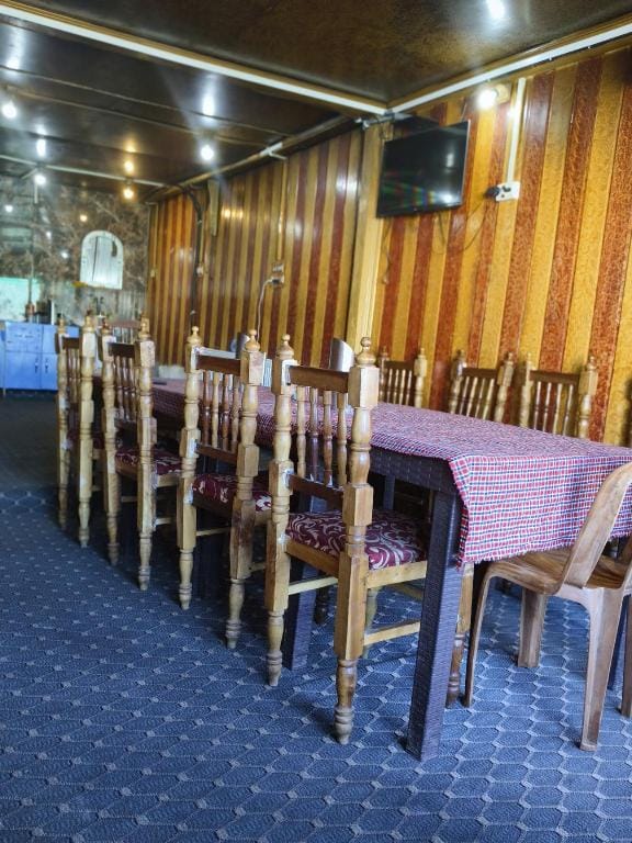 Roseland Cottage Gulmarg Srinagar Jammu and Kashmi Hotel in India