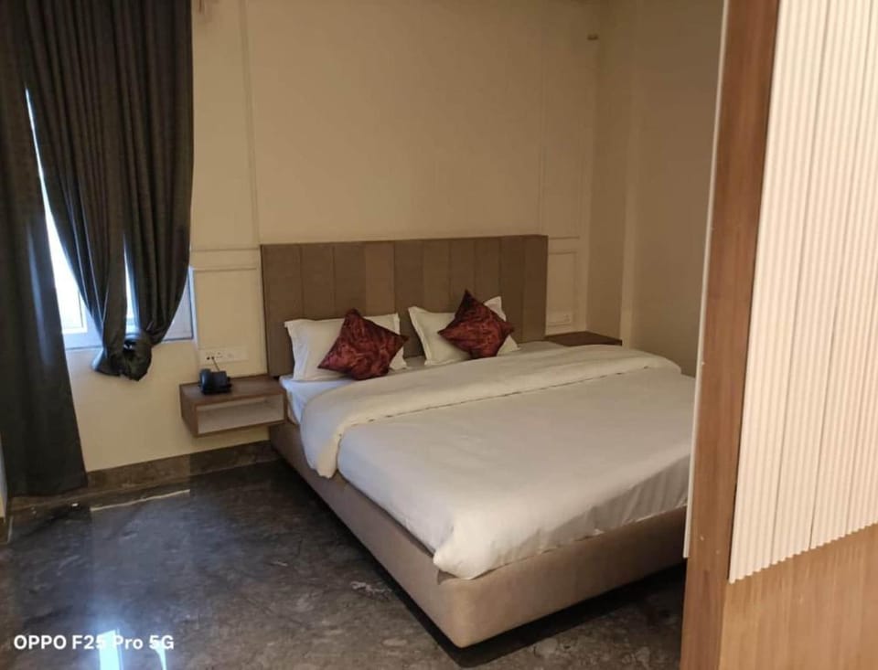 OYO 840119 Lakshmi Krishna Banquet Hotel in Lucknow