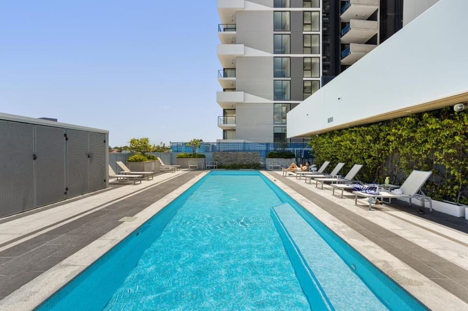 Executive 2-Bed with Stadium View, Great Amenities Apartment in Brisbane City
