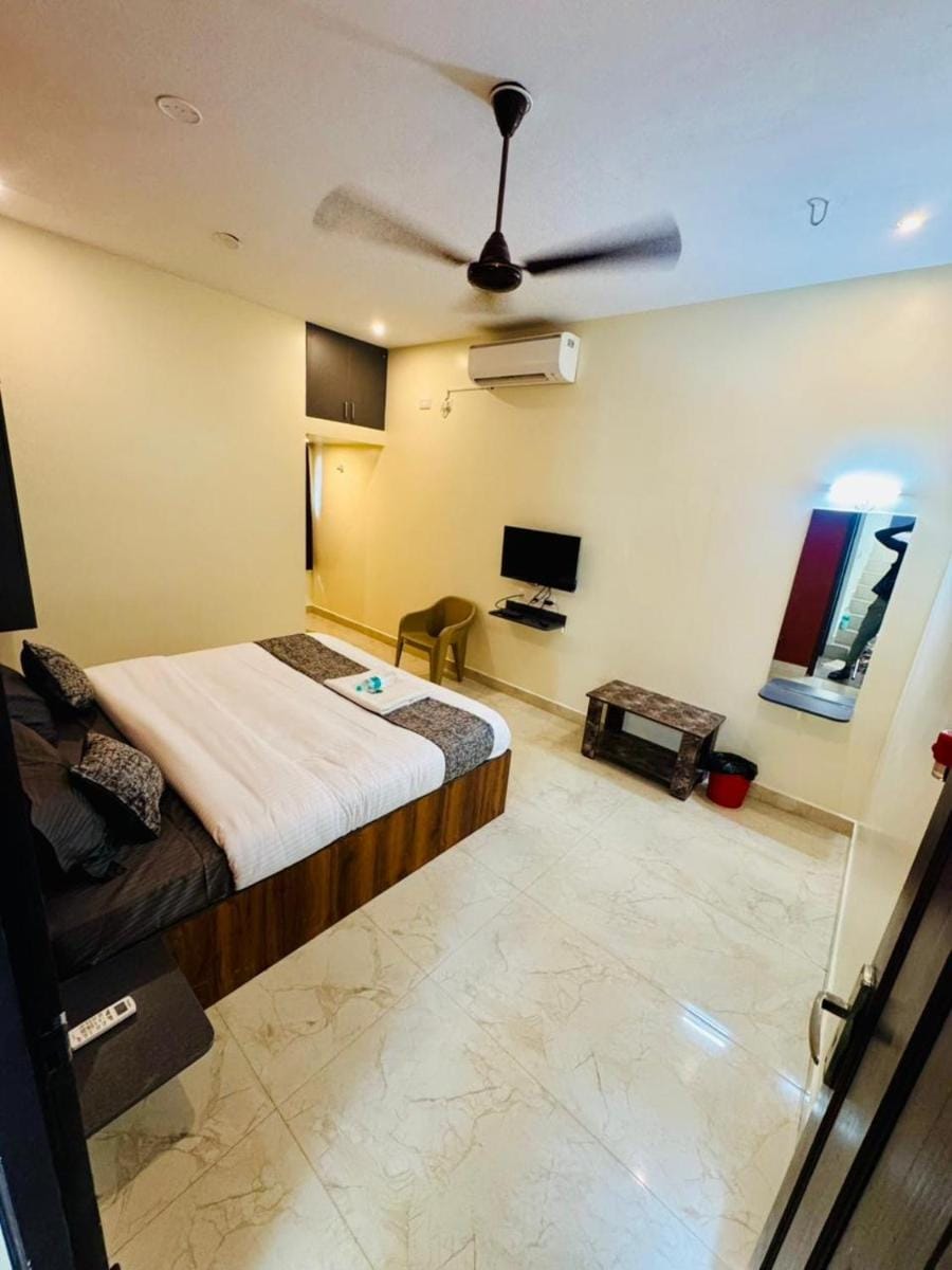 Olive By David Residency - Just 4 Kms from Meenakshi Amman Temple Hotel in Madurai