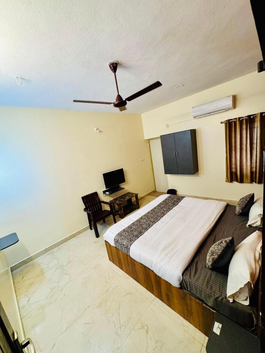 Olive By David Residency - Just 4 Kms from Meenakshi Amman Temple Hotel in Madurai