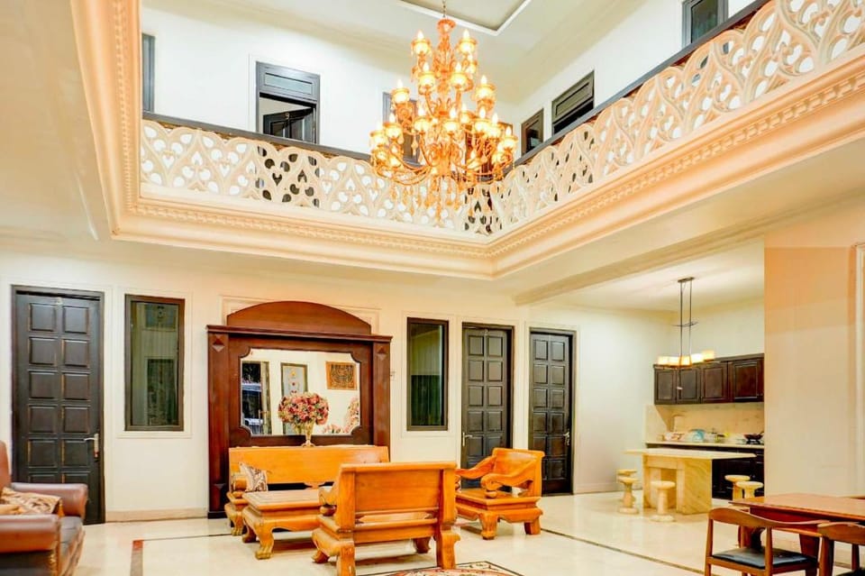 Dancenter Family Homestay Hotel in West Java