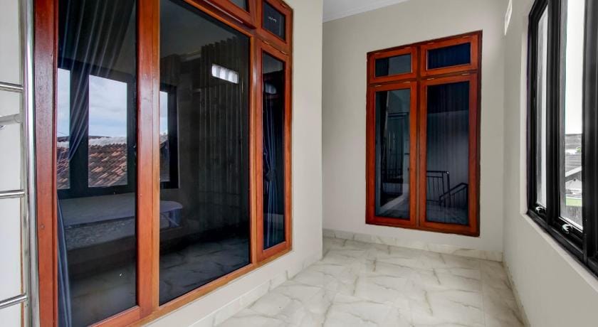 OYO 94920 House Of Elea Minggiran Hotel in Yogyakarta