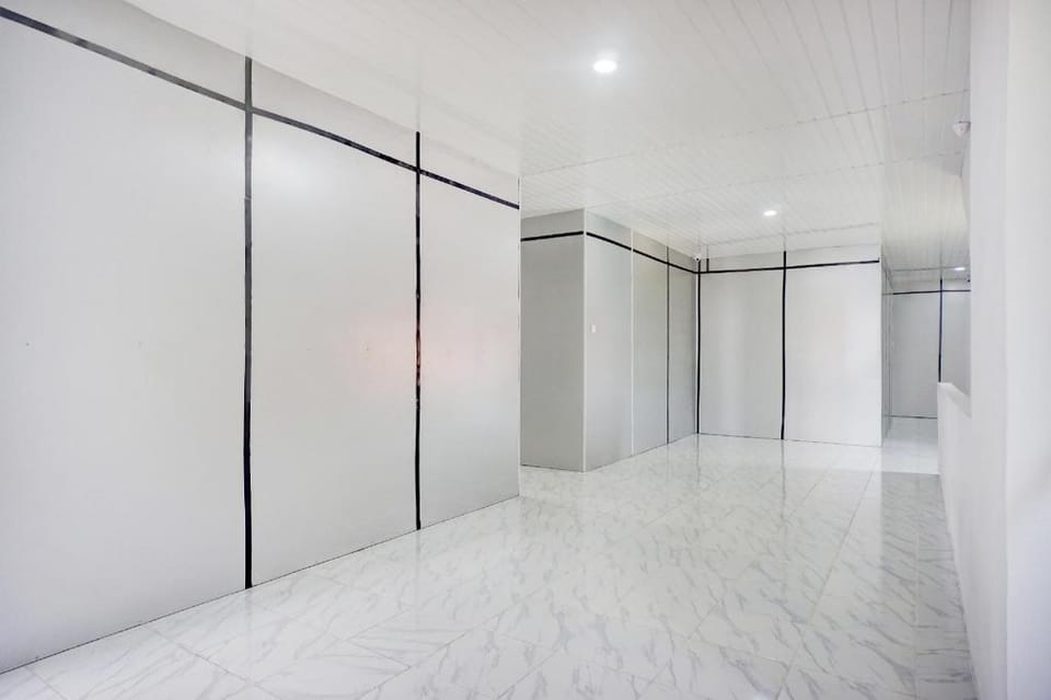 OYO 94903 Akasia Guesthouse Hotel in Indonesia