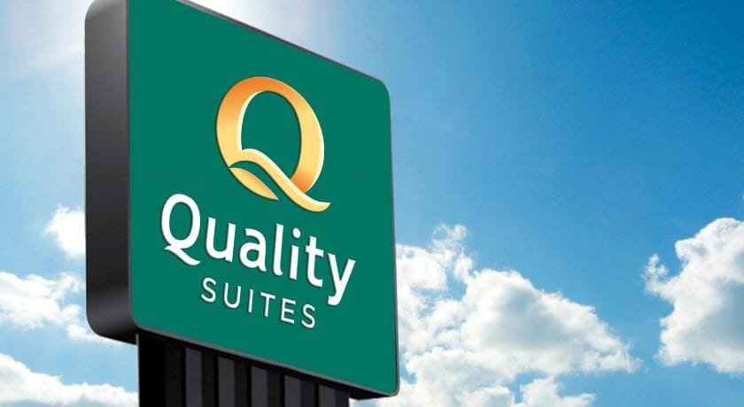 Quality Suites Dinan Hotel in Brittany
