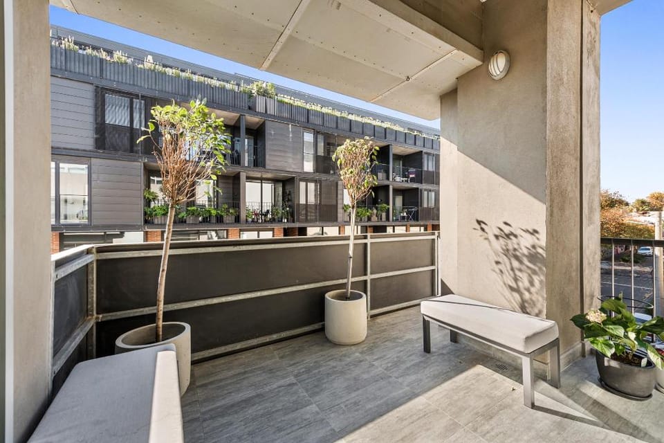Incredible Balcony Duplex in the Heart of Fitzroy Apartment in Melbourne
