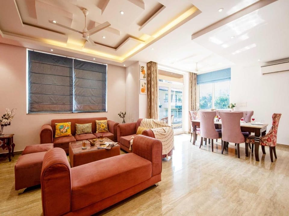 The Infinity Pool Villa Hotel by DanCenter, Baga Beach, Goa Villa in Baga