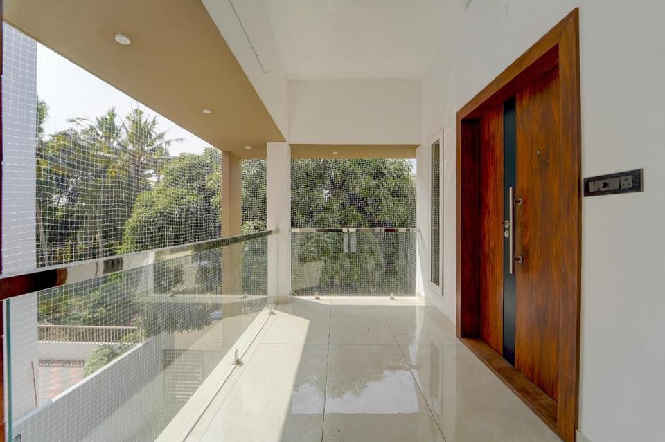 POP 84052B Sreekaryam Inn Hotel in Thiruvananthapuram